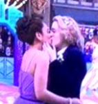 SMALLER-MACYS-LESBIAN-KISS.jpg