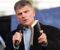 franklin-graham-holding-his-bible-sm.jpg